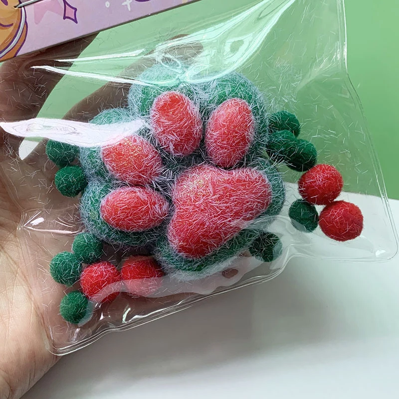 1Pcs Soft TPR Solid Christmas Cat Claw Toys Slow Rebound Decompression Toy Reduce Stress Kids Toys Gifts