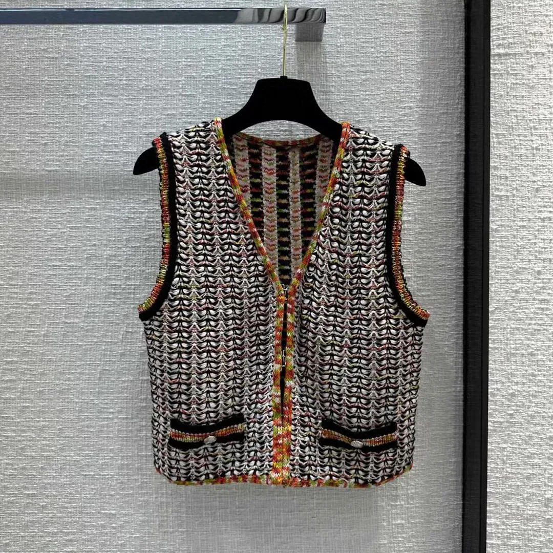 

2023 Women's Clothing Sleeveless cashmere cardigan vest with covered buttons Autumn Winter New 1.2301