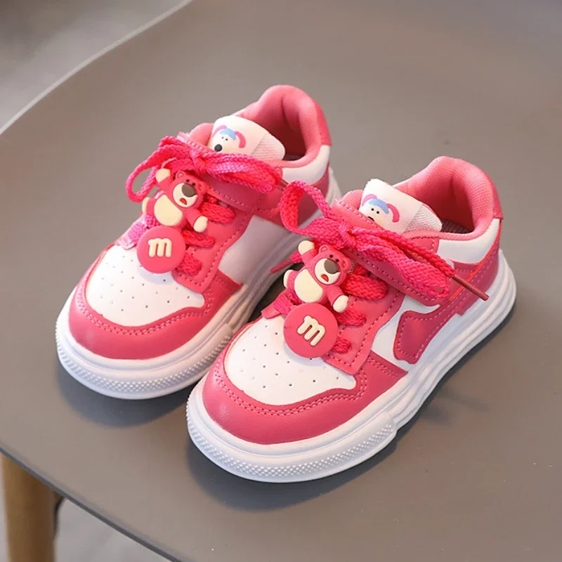 Детские кроссовки Disney для мальчиков, модная Нескользящая спортивная обувь для девочек, Уличная обувь с милым медведем, повседневная обувь для детей, размеры 23-30