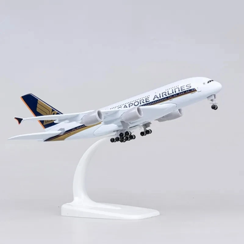 

Литая металлическая фотоигрушка 18 см для A380 авиакомпании Singapore Airlines, самолета с посадочным шасси, игрушка для коллекции