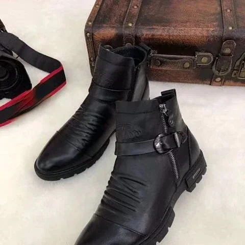 Новые осенние рыцарские ботинки