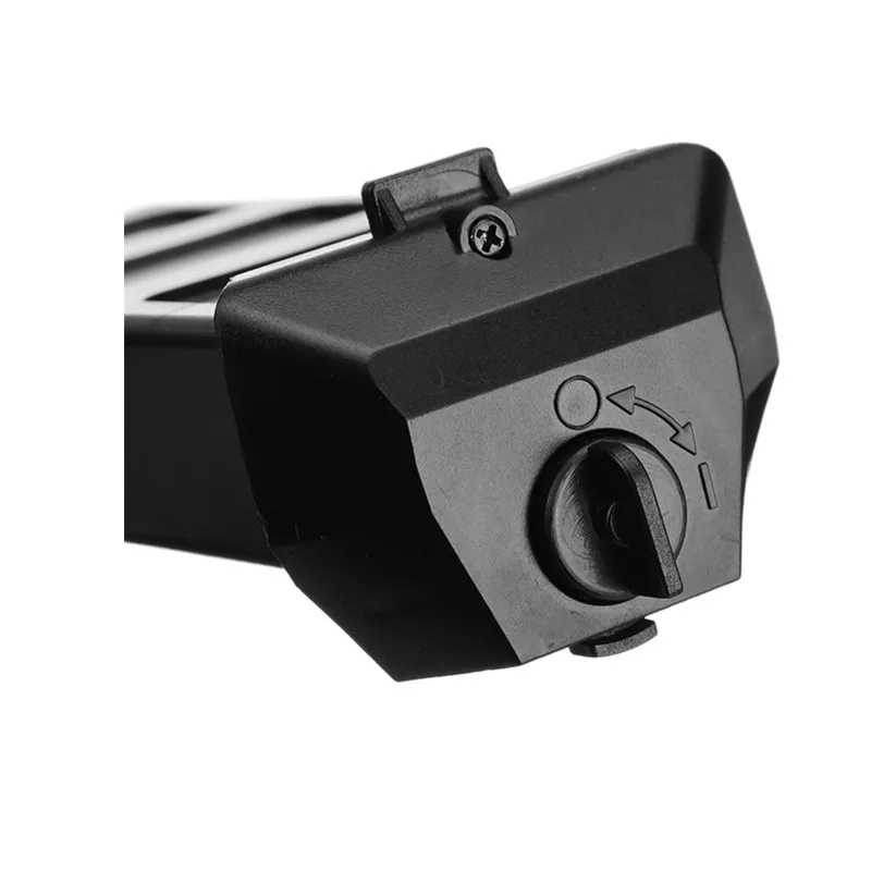 Chargeur inclus branché à la batterie drone 7.4V 2200mAh, prêt à recharger.