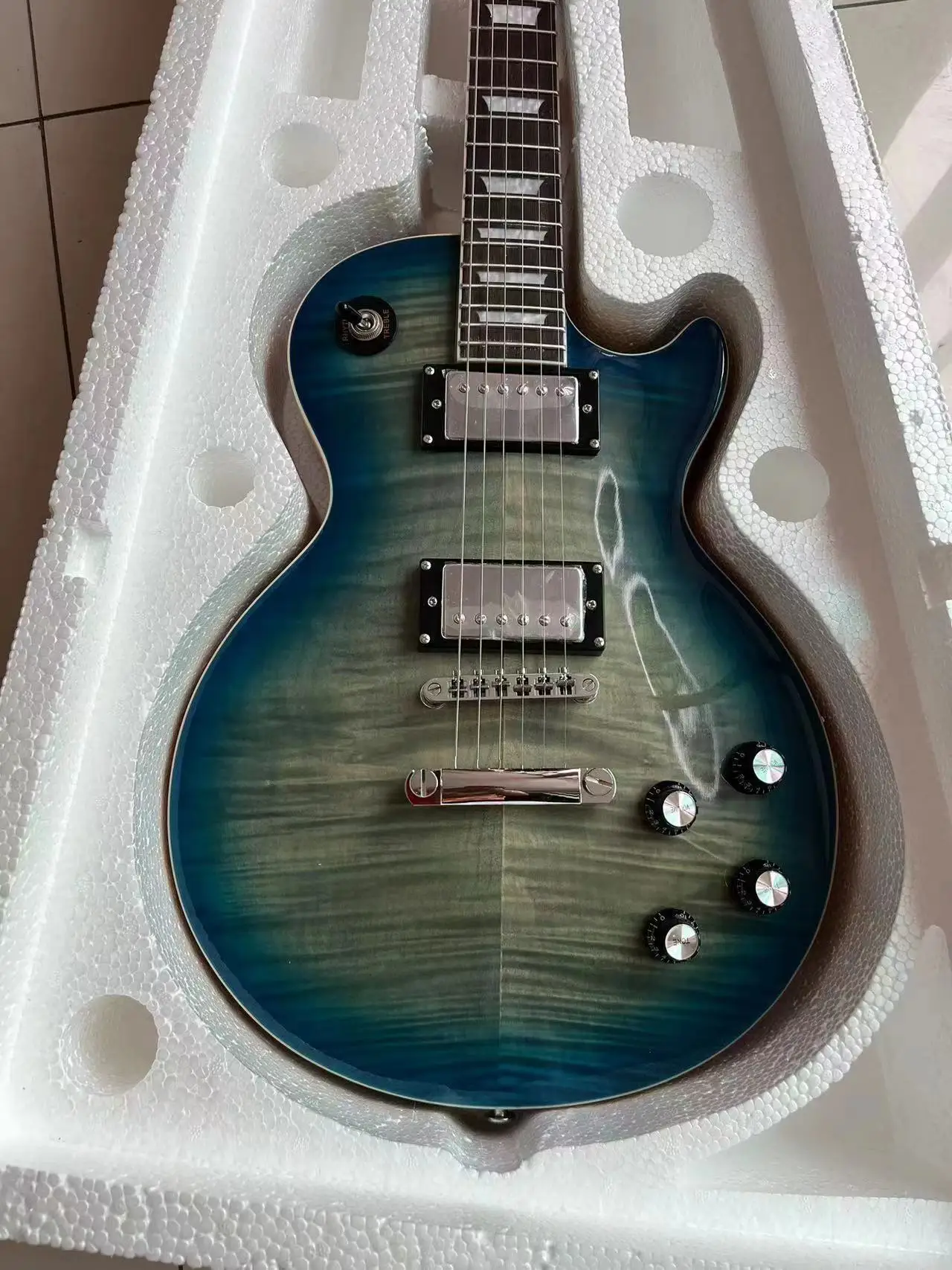 Description Picture 4 of itemElectric guitar, high-quality string instruments, music, sports and entertainment, fast and free shipping @2