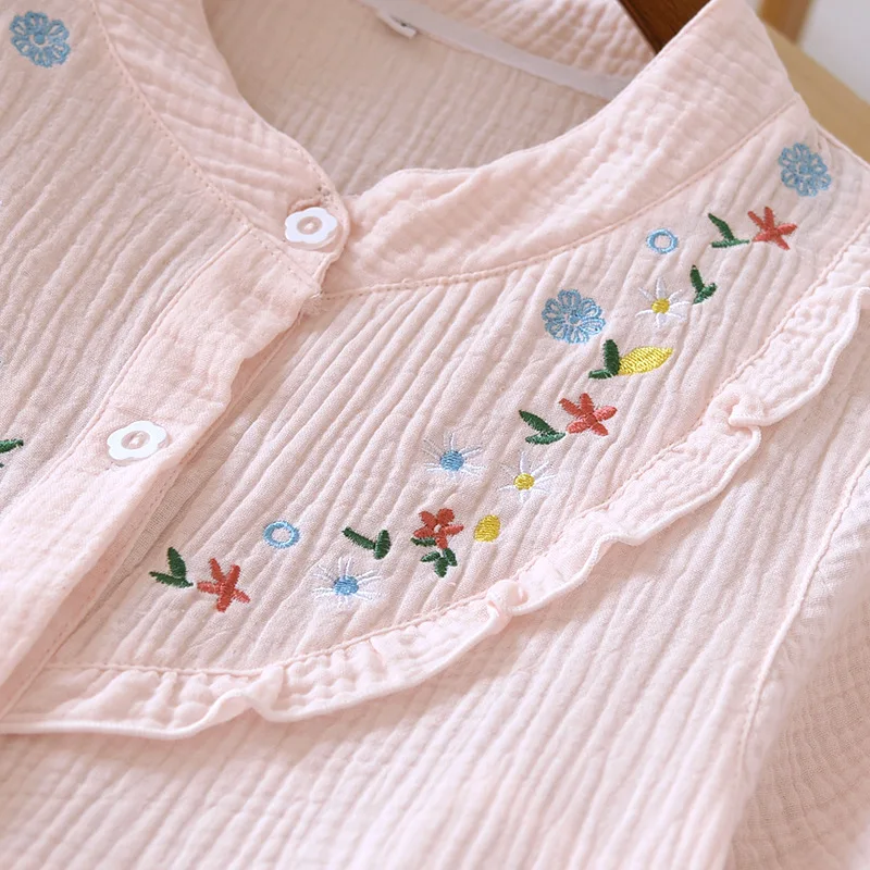 Spring and summer 2024 new women's pajama suit 100% cotton crepe short-sleeved capris embroidered round-neck household clothes