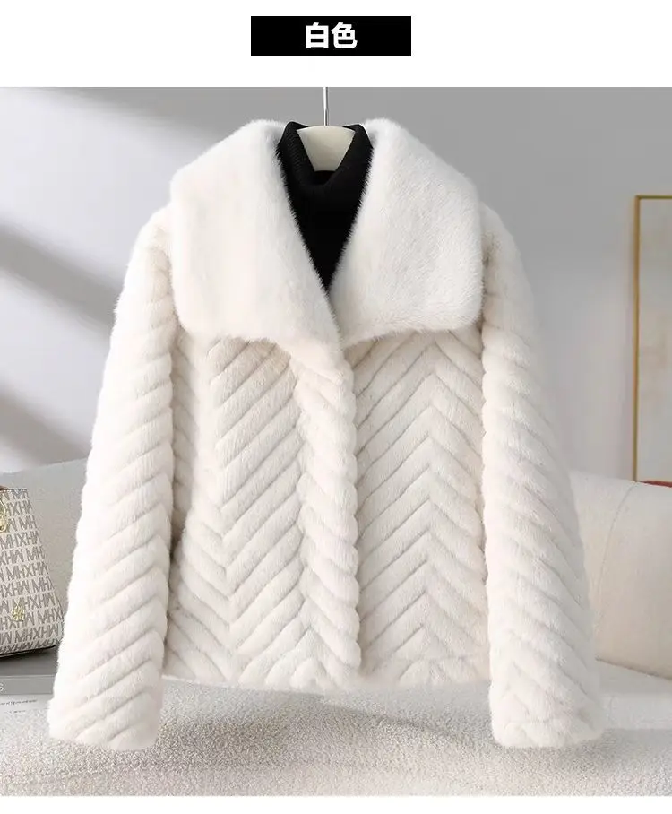 Popular high-end Hepburn style short Coat for women's Winter 2026 new Mink coat Ladies Fur Jackets Fox Fur Car Strip Mink Jacket