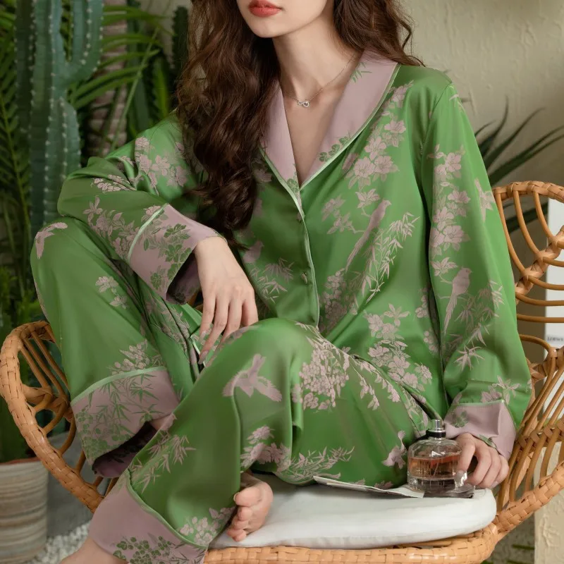 New Ice Silk Pajamas Women's Ice and Snow Silk Cover Oil Painting Long Sleeve Spring and Autumn Home Fur Set Skincare Home Fur