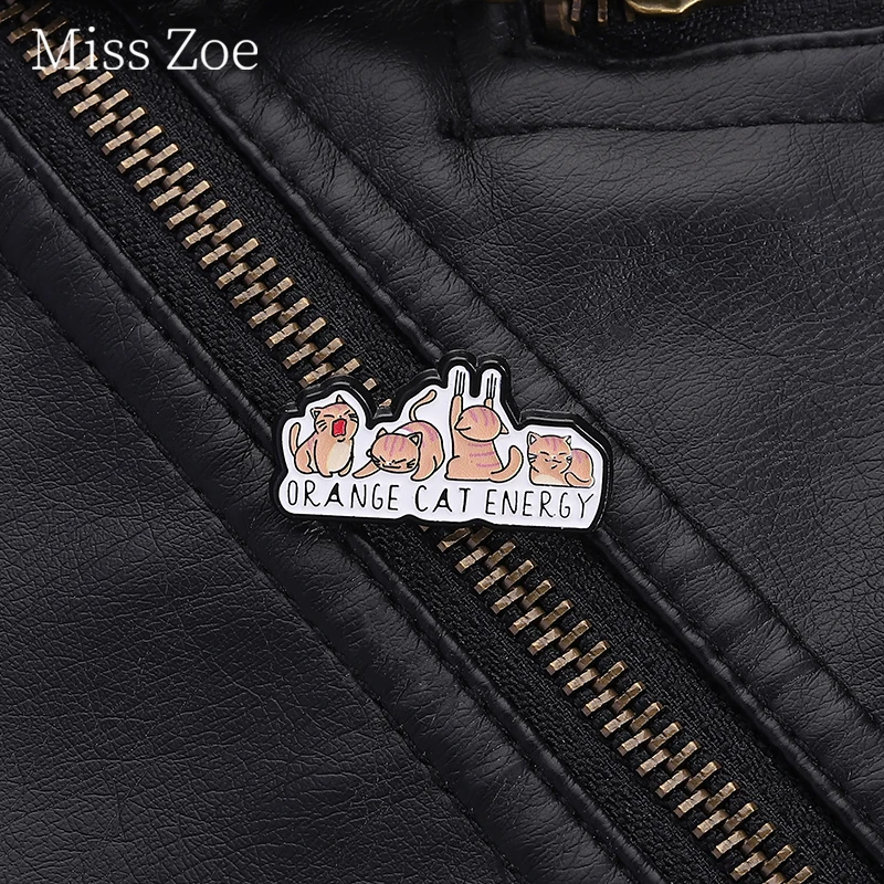 Charmante naive Katzen Emaille Pins Orange Katze Energie Brosche Rucksack Revers Metall Abzeichen Modeschmuck Accessoire Geschenk für Freund