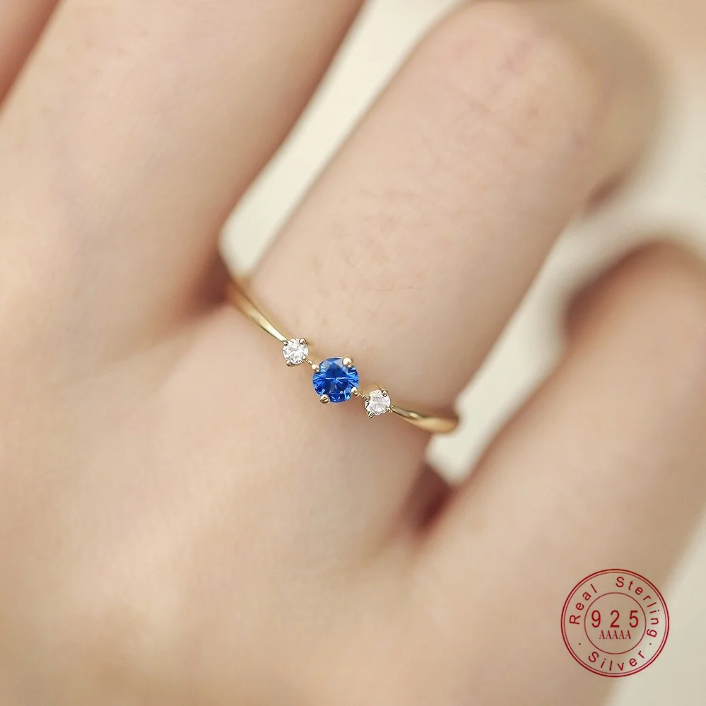 Bague vintage en argent avec zircons incrustés bleu et blanc main image 0