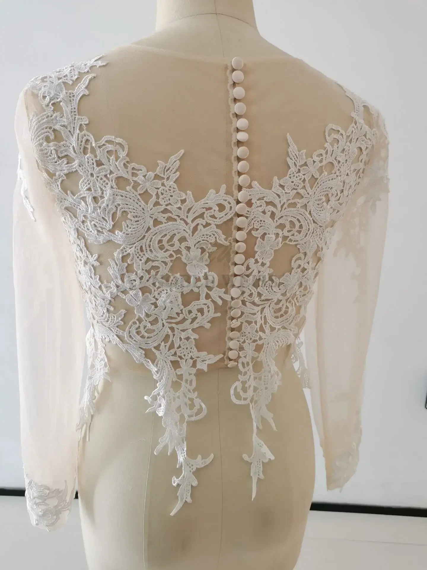 Long Sleeve Wedding Jacket Appliques Bridal Party Coat Scoop Bridal Bolero Wedding Lace Top Customized wedding shawl