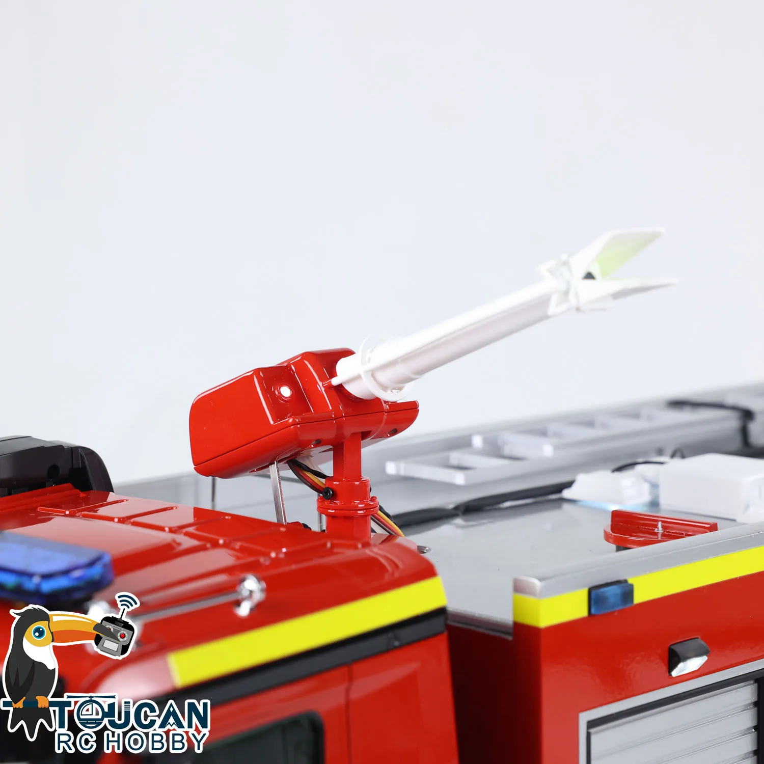 1/14 RC Fire Fighting Truck 6x6 Metal Chassis Remote Control Fire Car RTR Light Sound System Painted Assembled RC Toy Gift Model 5