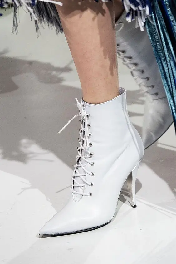 

2022 Fashion Summer Fashion Boots New Ladies High-heeled Stiletto Boots Versatile Temperament Simple Style Suitable for All Kind