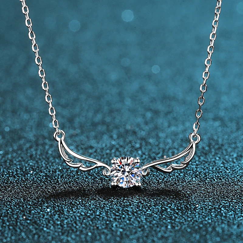 

IOGOU Angel Wing Pendant Necklace For Women 0.5ct Round D-Color Moissanite Unique Sterling Silver Jewelry Birthday Gifts