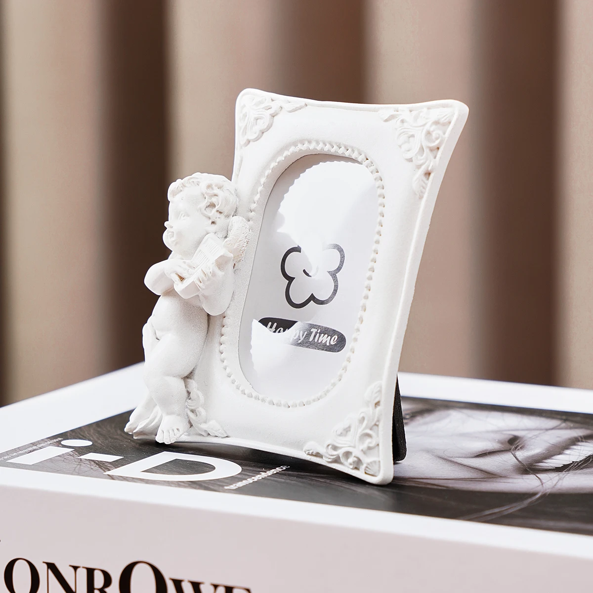 1PC, European resin material cute Cupid photo frame stand, retro mini angel photo frame, suitable for home desktop decoration