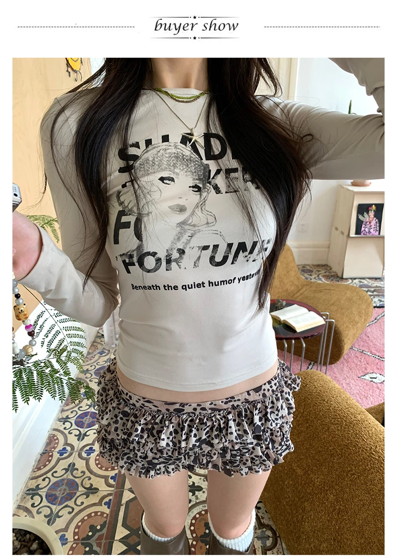 Karrram Japanisches Y2k-T-Shirt mit Buchstabendruck, modischer 2000er-Jahre-Stil, langärmeliges Crop-Top, Vintage-Harajuku-Grunge-T-Shirt, amerikanischer Retro-Stil – Detail 2