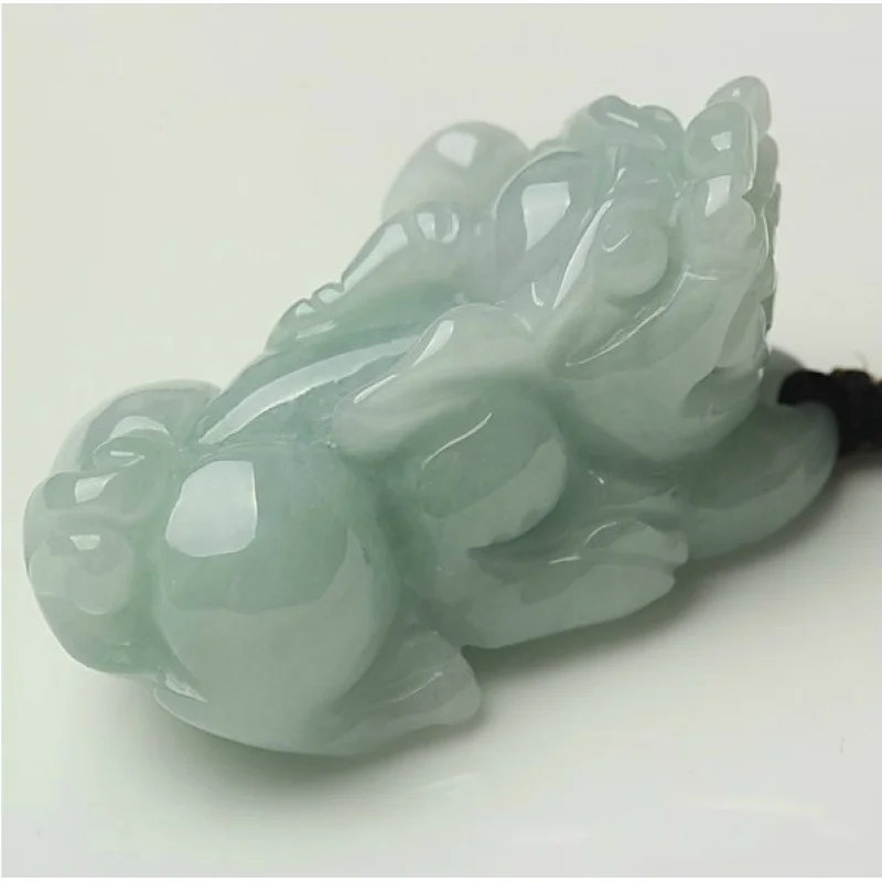 

Myanmar Emerald Ruyi for Men and Women Bean Green Jade Pendant