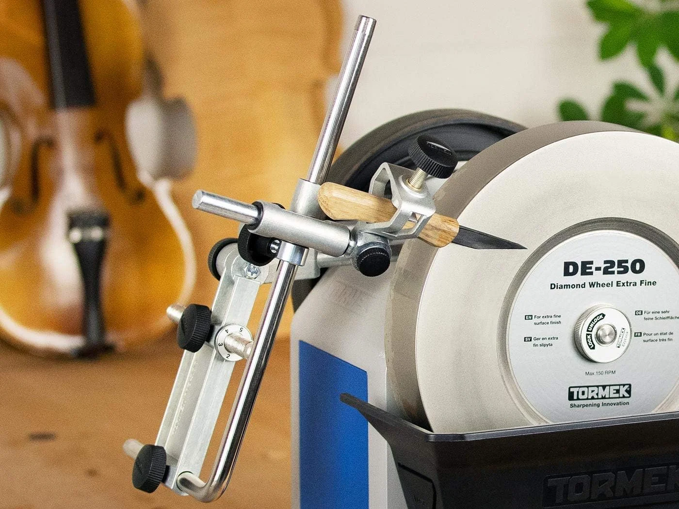 SVD-186 R Gouge Jig - for Sharpening Woodturning & Woodworking Tools