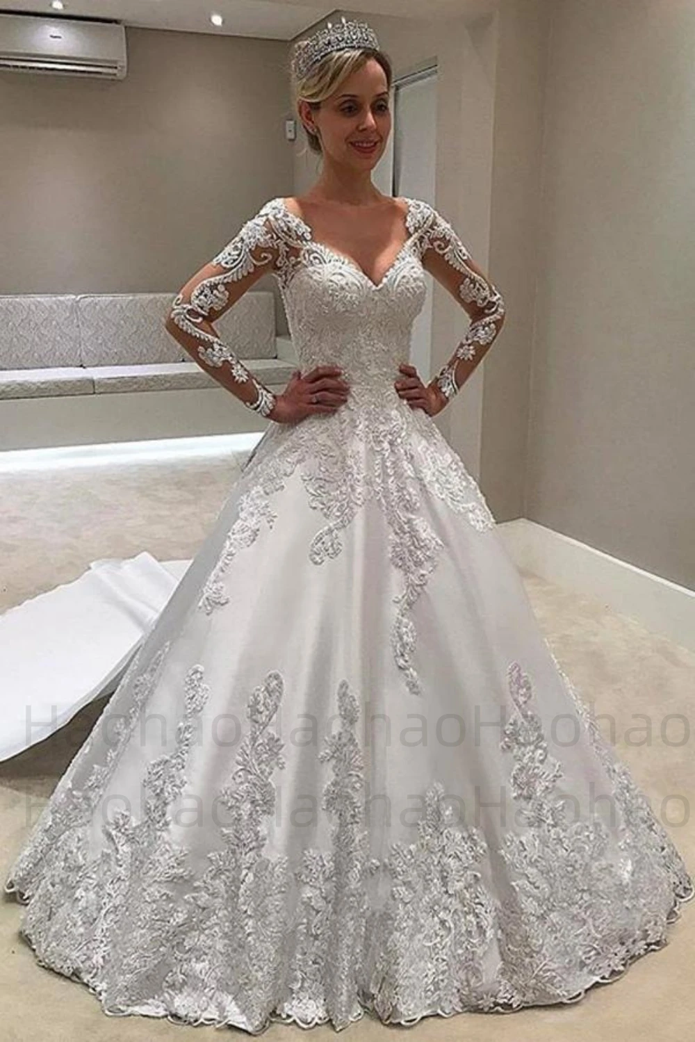 

Luxury Wedding Dress Embroidered Lace On Net Beading With Ball Gown Princess O-Neck Full Sleeve Church Wedding Vestido De Novia