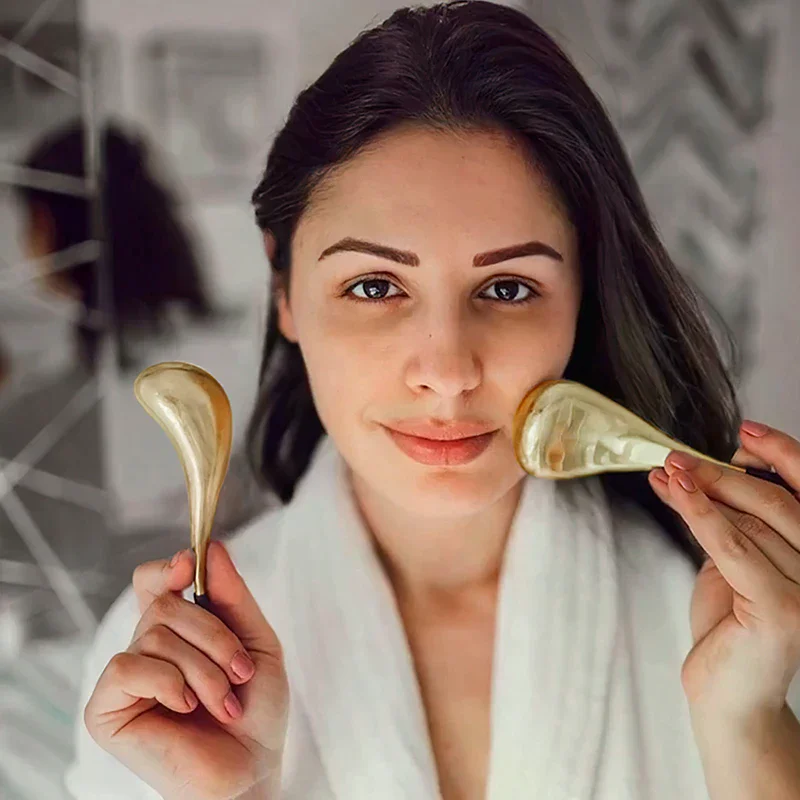 แท่งนวดเย็น 1/2 ชิ้น ลูกกลิ้งน้ำแข็ง ลดบวม ลดรอยคล้ำใต้ตา ลูกกลิ้งน้ำแข็งสปา บำรุงผิวหน้า ลดรอยคล้ำใต้ตา สำหรับผู้หญิง 1