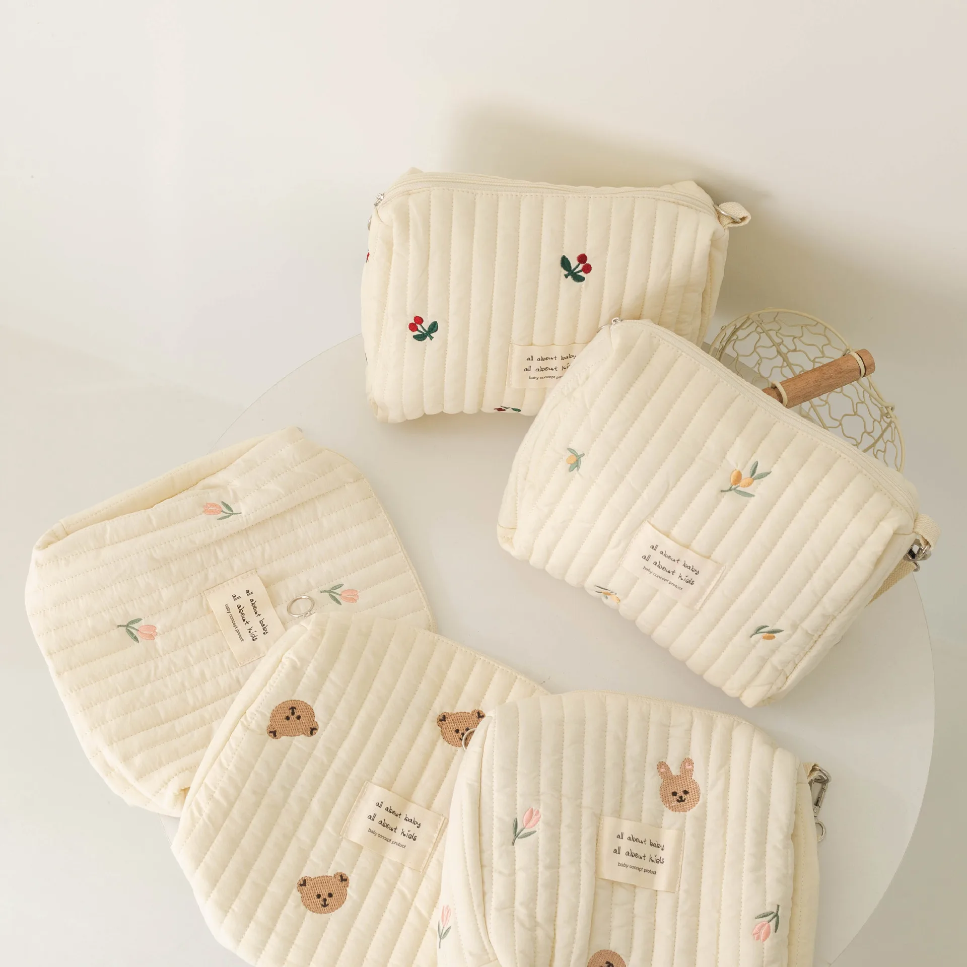 Cute Women Makeup Bags Ins Kids Cotton Diaper Bag for Stroller Hanging Bag Baby Items Nappy Caddy Organizer Mommy Bag Zipper 2
