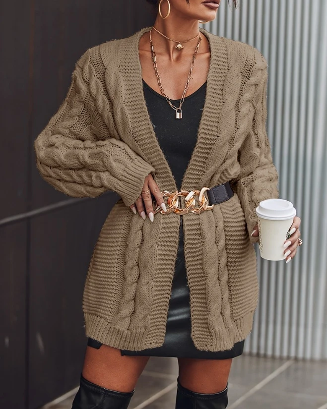 Рисунок 5 - Женский вязаный кардиган с длинным рукавом