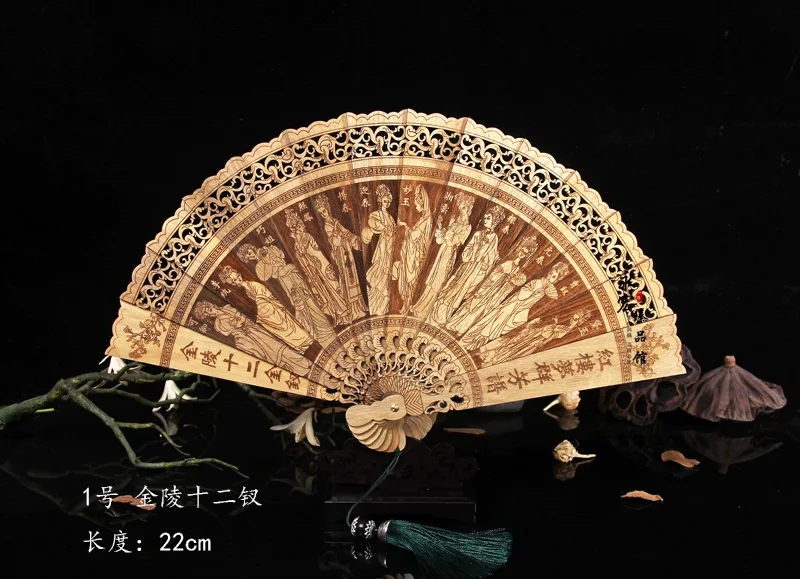 Golden Nanmu geschnitzter Faltfächer, Mahagoni-Hohl, kreativer Bastelfächer mit Geschenkbox, klassischer chinesischer Fächer, Fotografie-Requisiten – Detail 6