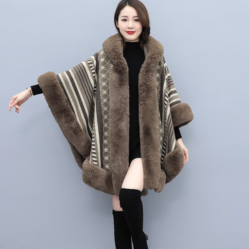 2023 Winter New Women Imitation Fur Cloak Woolen Coat Mid Length Version Thick Warm Outwear Fashion Vintage Hooede Cape Outcoat