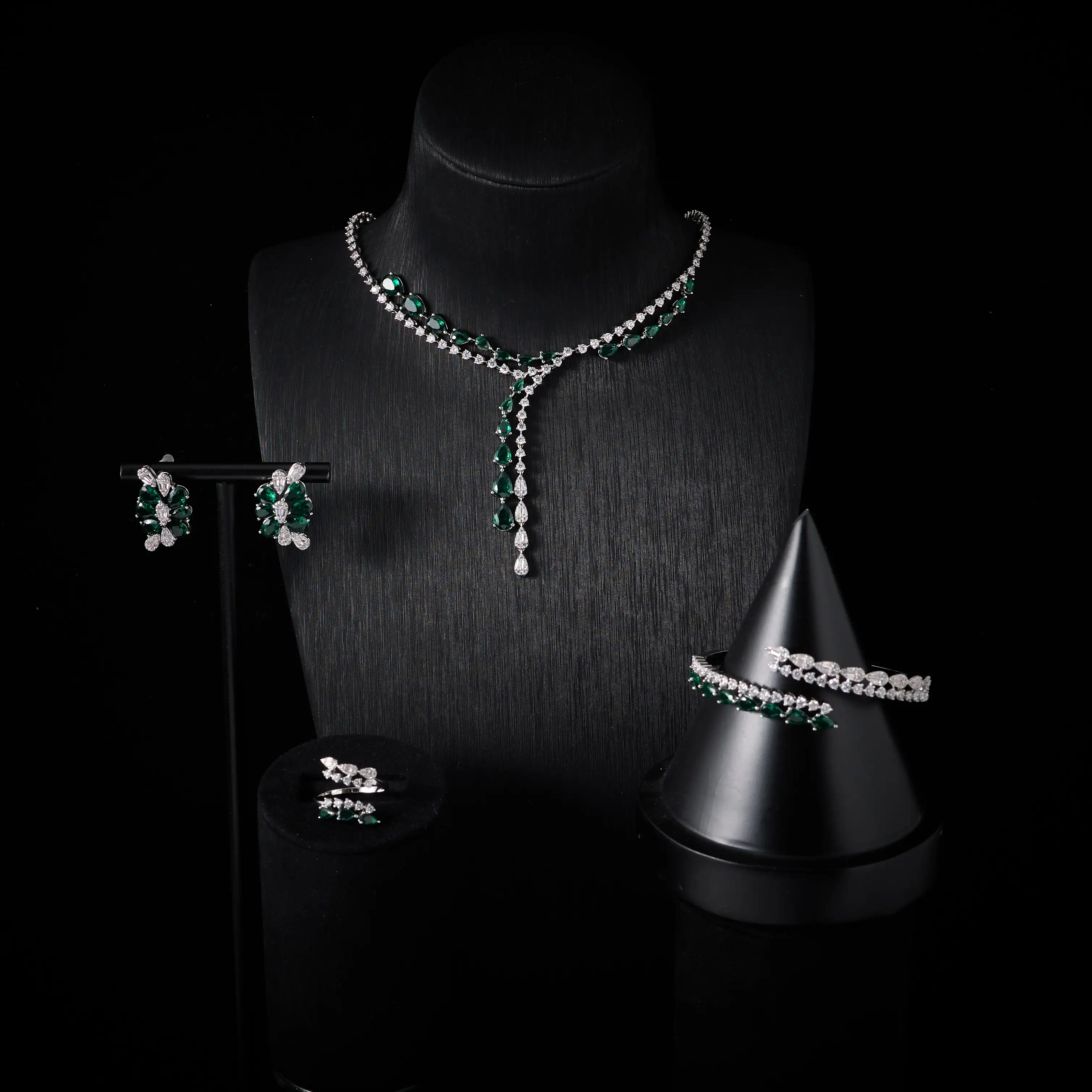 طقم أمِثيست إيليت البنفسجي