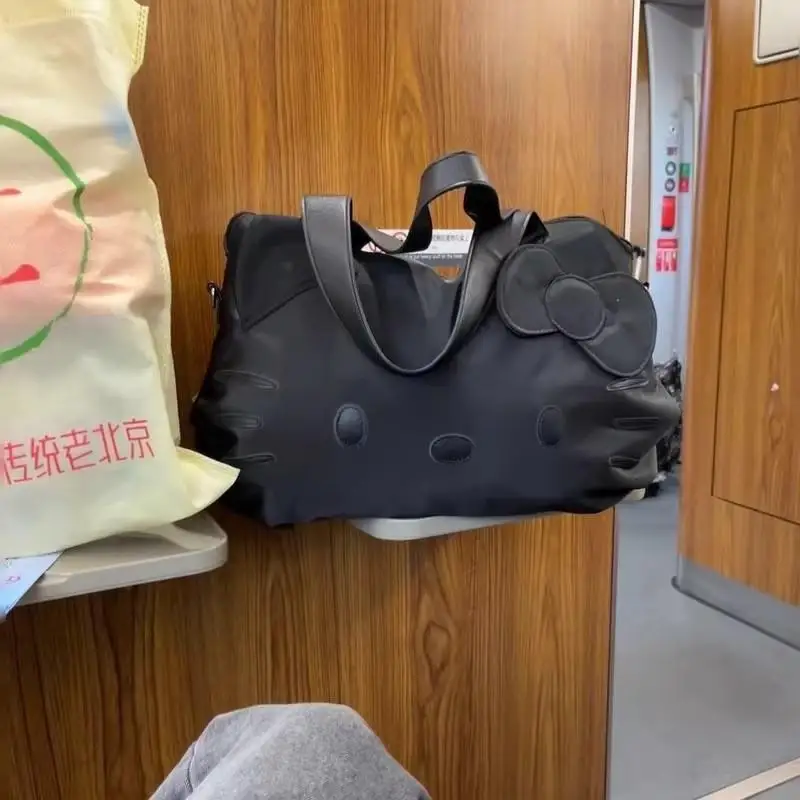 

Hello Kitty Black Skin Travel Bag Sanrio Cartoon Kawaii High-Capacity Leisure Tote Shoulder Bag Luggage Bag Travel Storage Bag