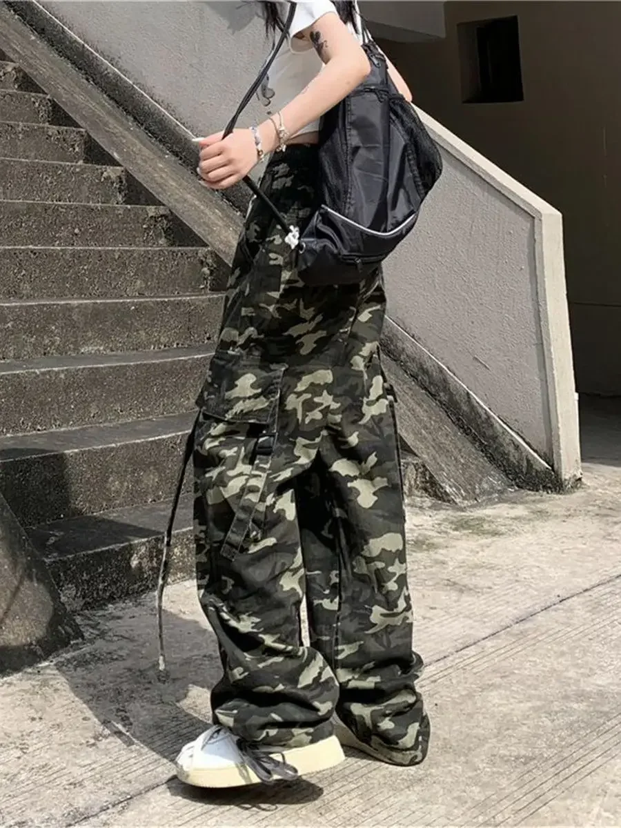 Рисунок 5 - Камуфляжные брюки в стиле хип-хоп
