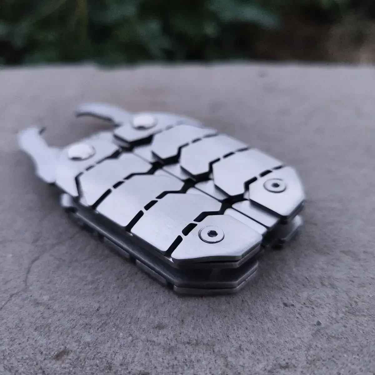 1개 성스러운 딱정벌레 디컴프레션 버터플라이 EDC 장난감 병따개 사무실 디컴프레션 장식 공예 다기능 도구