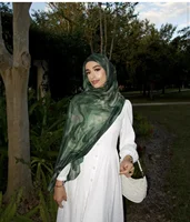 2025 Hot Selling Printed Hijabs Scarf Tie Dye Breathable Light Weight Soft Cotton Woven Dubai Muslim Women Shawl Hijab Scarf