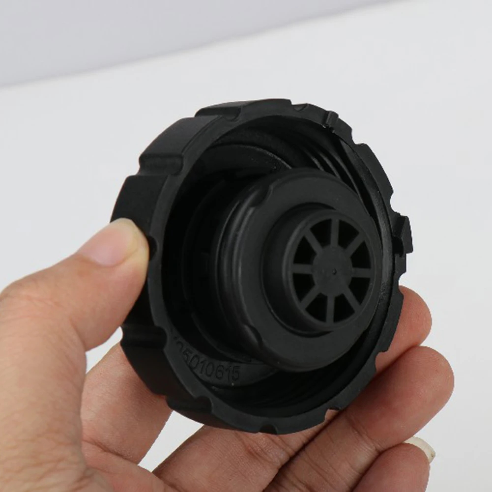 Radiator Coolant Reservoir Expansion Tank Cap 2105010615 Radiator Cap Coolant Tank Expansion Cover for Mercedes Benz C E S Class
