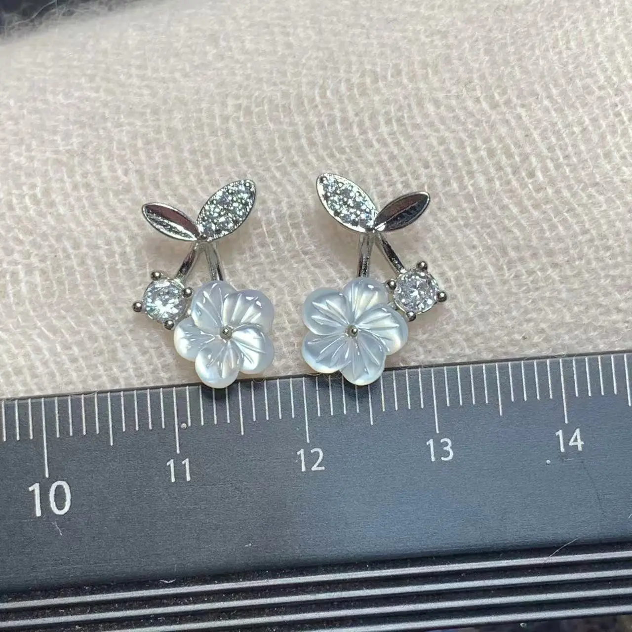 MM Natural SHELL 925 Sterling Silver Stud Earrings For Women Jewelry Gift Simple Peridot Jewelry Green