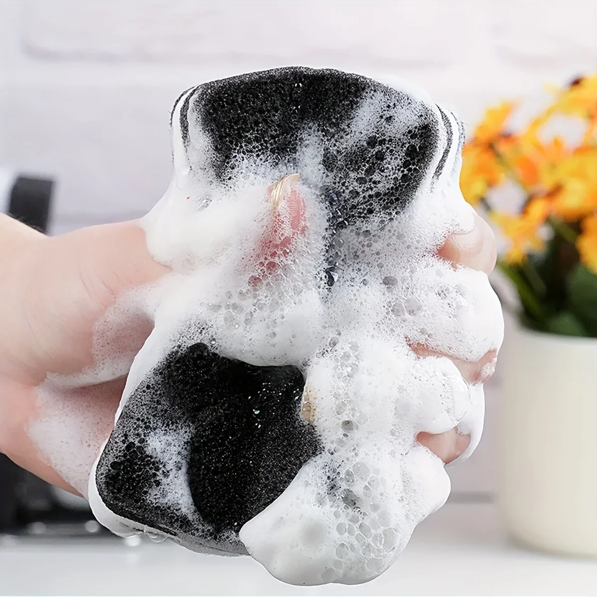 Thickened Double-sided Dishwashing Sponge Black Sandwiched White Stain Removal Scouring Cloth Cleaning of Pots Bowls Sinks Rag