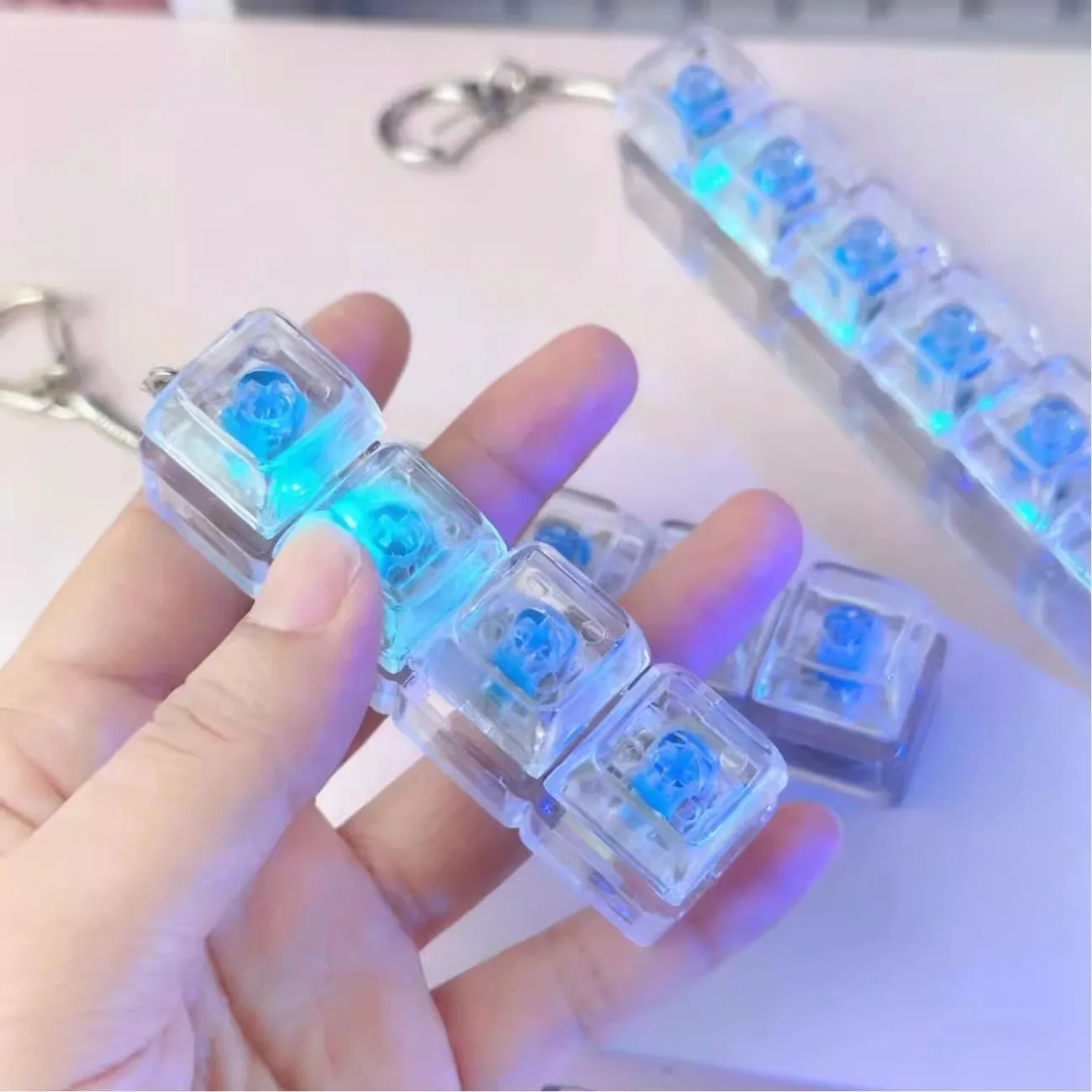 -LED 피젯 버튼 4eys 키보드 테스터; 스트레스 해소를 위한 기계식 키캡 장난감...