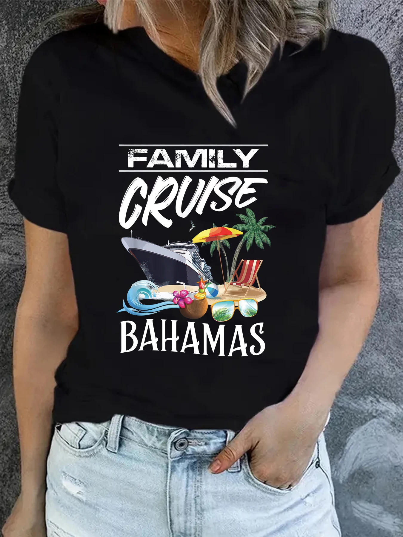

Women's Bahamas Family Cruise Vacation Round Neck T-Shirt Summer Harajuku Style Family Team Round Neck Short Sleeved Top