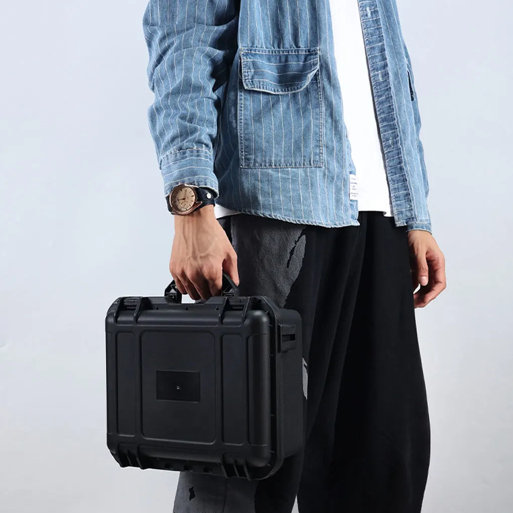 Freely Retractable High-grade Handles Hard Shell Bag For Any Occasion 1. Preferred Materials