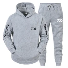 

DAIWA New Warm Fleece Fishing Suit Suit Winter Outdoor Camping Mountaineering Sportswear Long Sleeve + Pants Men's Hooded Jacket