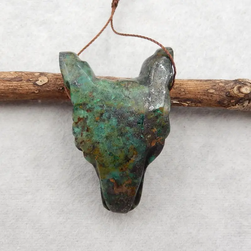 Natural Stone African Turquoise Handcarved Wolf Head Pendant Bead 44x29x15mm 19g Fashion Jewelry Necklace Accessories