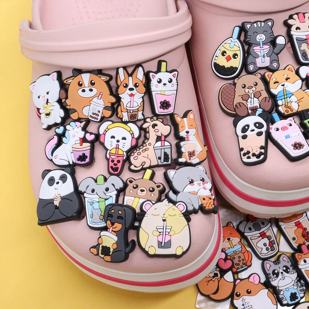 

Wholesale 50pcs PVC Shoe Charms Elephant Giraffe Mouse Unicorn Accessories Shoe Buckles For Croc Jibz Kids Party Present