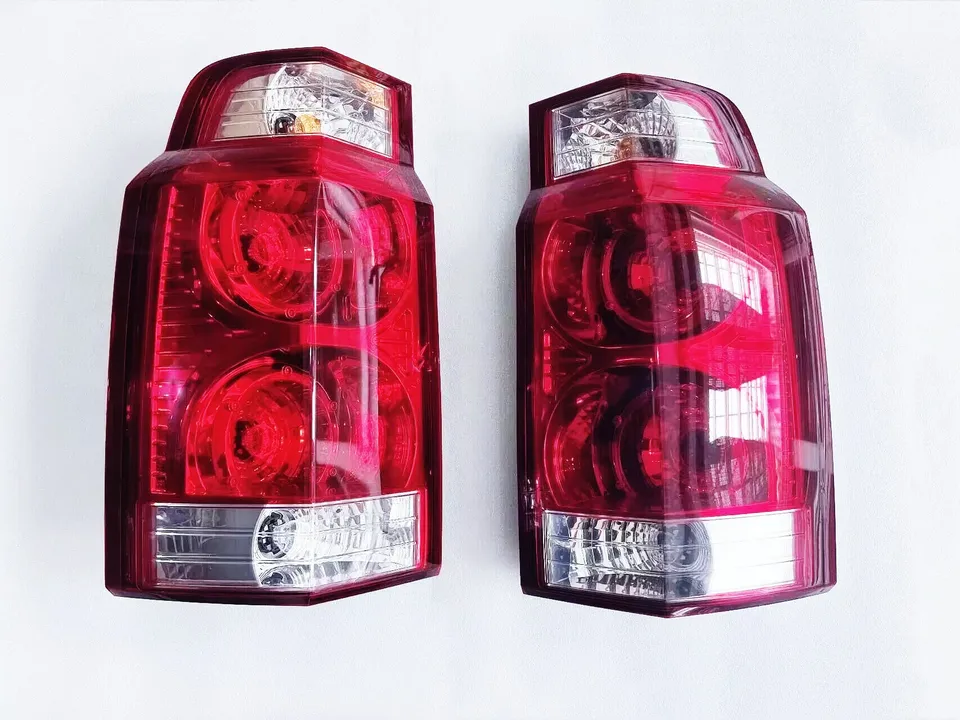 Feu Arrière LED Chromé Pour Jeep Commander 2006-2010 - Neuf, Team-Alpha, Homologué DOT/SAE