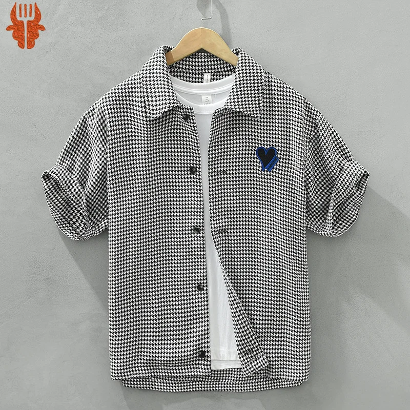 Retro Art Style Heart Embroidery Knitted Short Sleeve Shirt Casual Versatile Black White Plaid Half Sleeve Shirt for Men