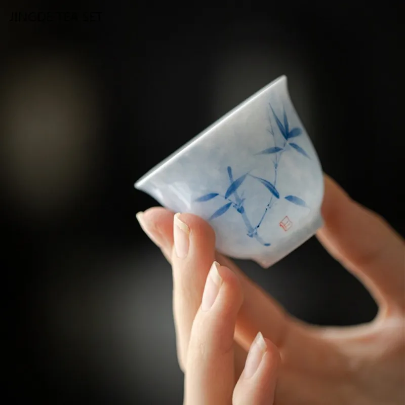 40ml Hand-painted Blue and White Porcelain Tea Cup Underglaze Beauty Master Cup Ceramic Personal Single Cup Home Tea Accessories