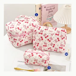 Chic Quilted Cotton Cosmetic Organizer - Portable Zipper Handbag - M (Cherry Bow)