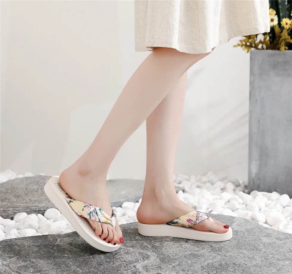 Fashion Lady Slippers Shoes Retro Women Satin Strap Flip Flops Casual Slippers Flat Sandals Beach Open Toe Flat Slippers Slides - Image 5
