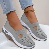 Chaussures d'été respirantes et antidérapantes à semelle souple pour personnes âgées, chaussures plates de marche décontractées pour femmes d'âge moyen et âgées 5