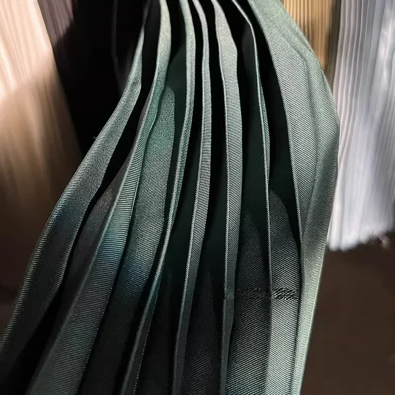 Twill Pleated Fabric Designer Cloth for Sewing Clothing Skirts Decorative Breathable Comfortable Polyester Textile White Black 4