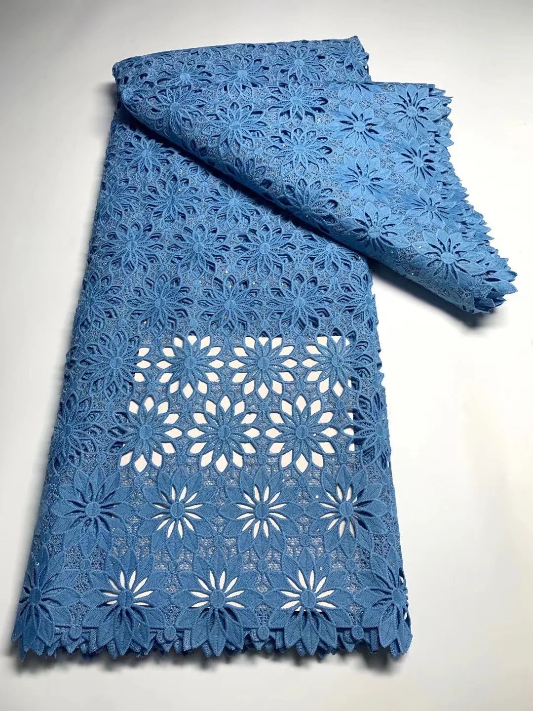 

2023 French Guipure Cord Lace Fabric High Quality African Water Soluble Stones Lace Fabric For Women Wedding Party Dress Sewing