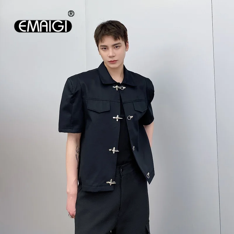 

Men Summer Dark Black Streetwear Fashion Shoulder Pad Metal Buckle Lapel Short Sleeve Jacket Women Male Short Coat Overcoat