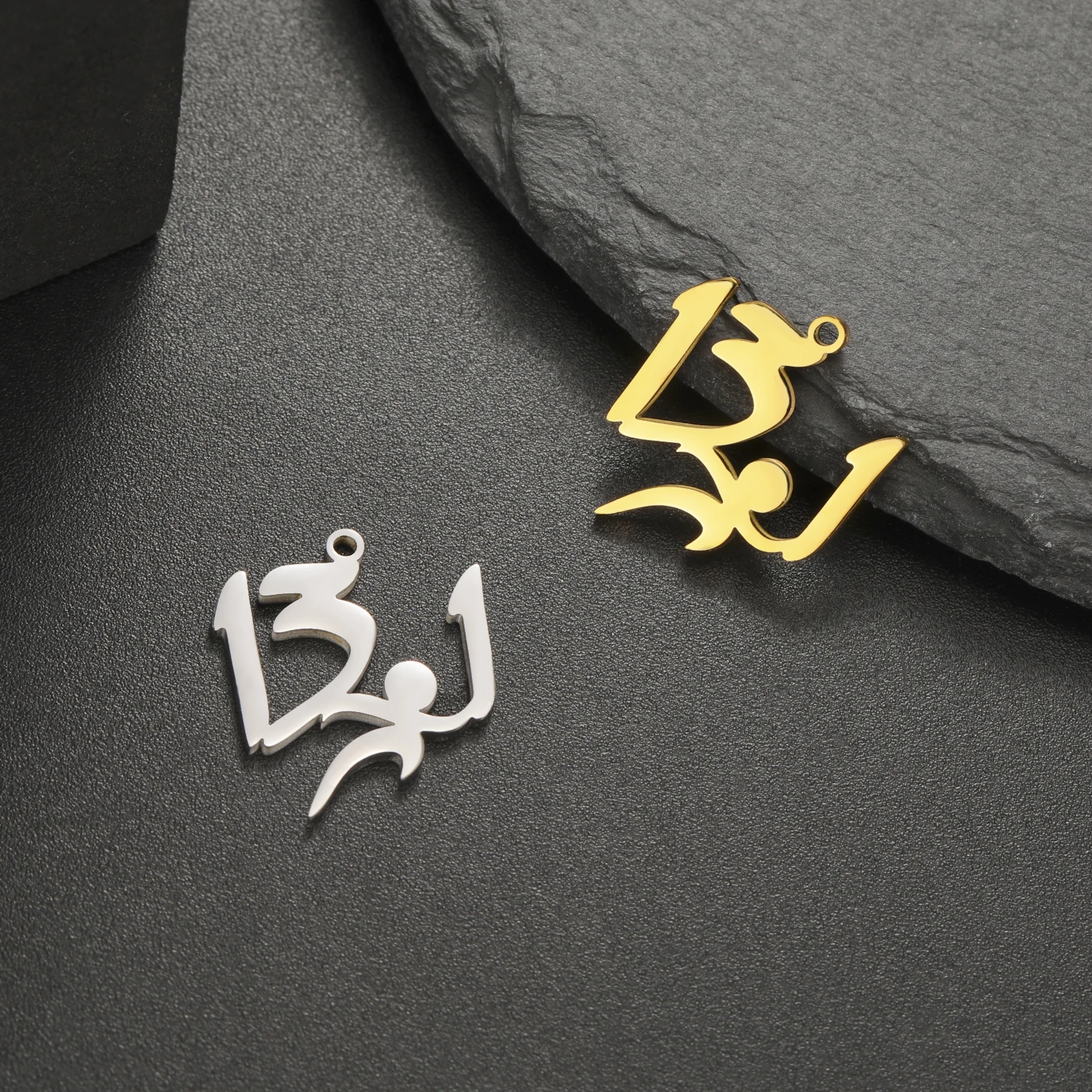 Kreativer Anhänger mit Zahl 13, modischer Charme, DIY-Halskette, Ohrringe, Schmuck, Entdeckungsproduktion, Zubehör im Großhandel